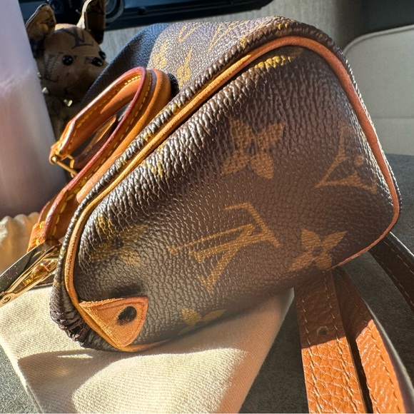 ❌SOLD❌ Louis Vuitton Monogram Nano Speedy, Authenticated & EXCELLENT Condn. - Picture 10 of 12